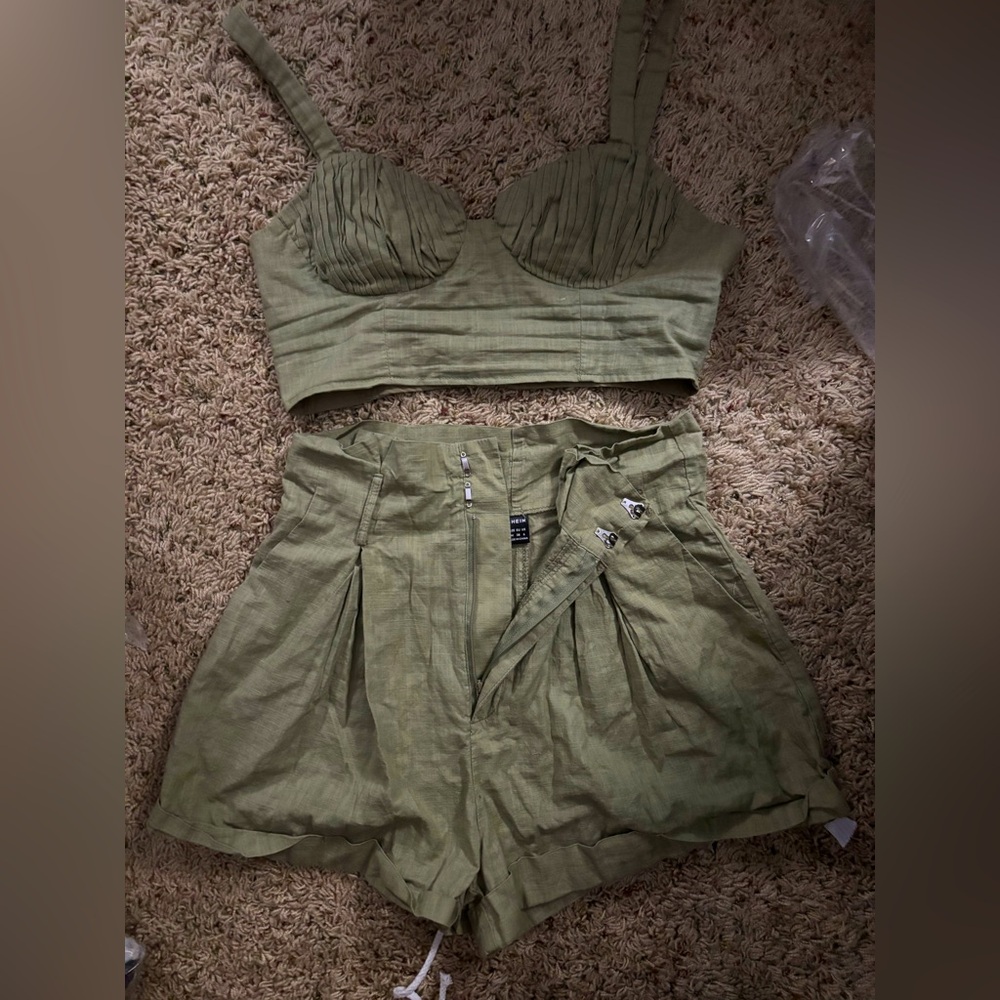 SHEIN | nwot sz 6 | army green 2-piece linen blend set. High waisted + bodice